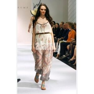 Ivanka Trump Sleeveless Dress Size L Long Maxi Amalfi Floral